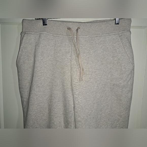 LL bean sherpa / fleece lined really warm sweat pants - Picture 2 of 9